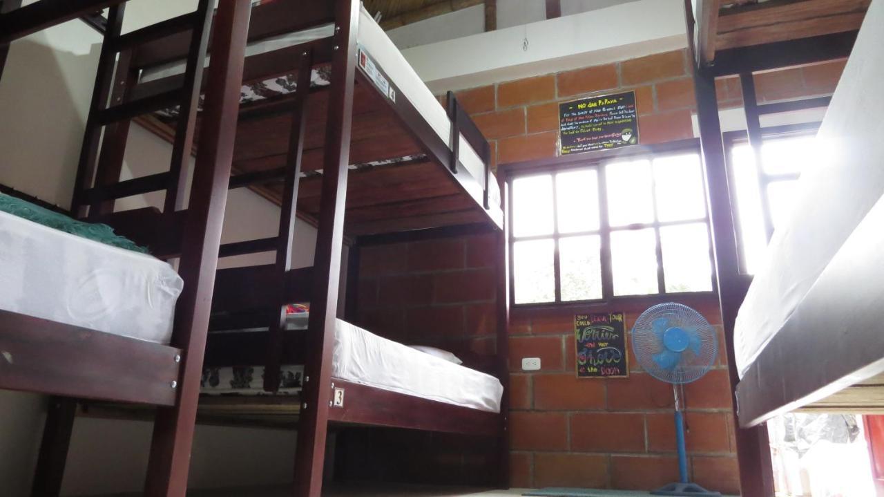 Esperanto Bed & Breakfast Surf Hostel Montañita エクステリア 写真
