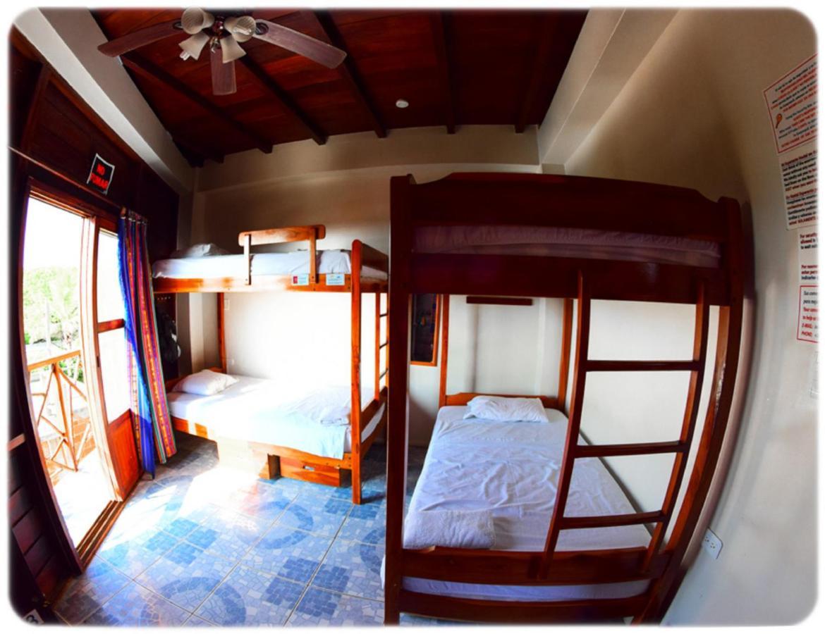 Esperanto Bed & Breakfast Surf Hostel Montañita エクステリア 写真