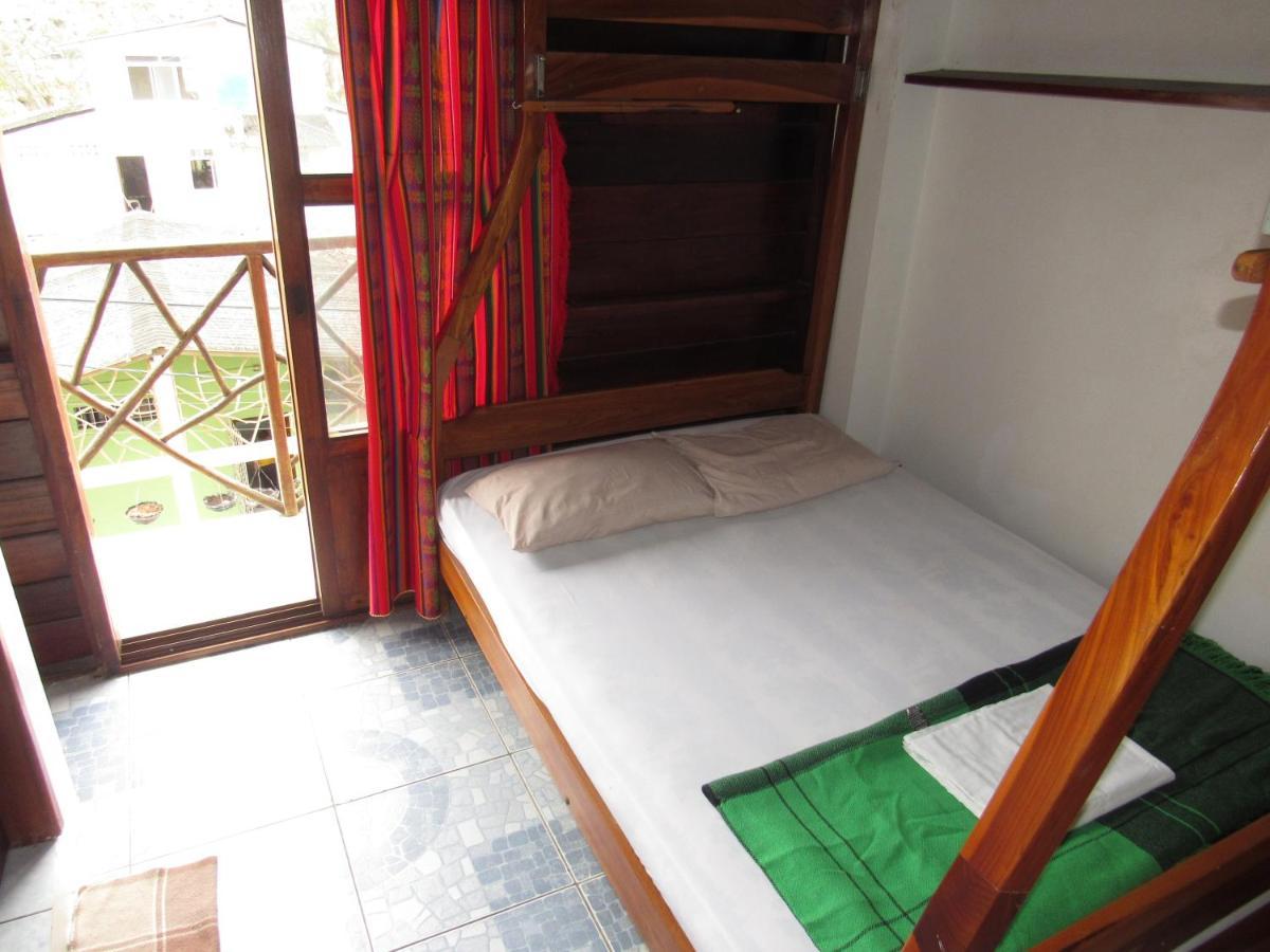 Esperanto Bed & Breakfast Surf Hostel Montañita エクステリア 写真