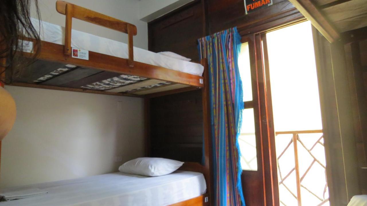 Esperanto Bed & Breakfast Surf Hostel Montañita エクステリア 写真