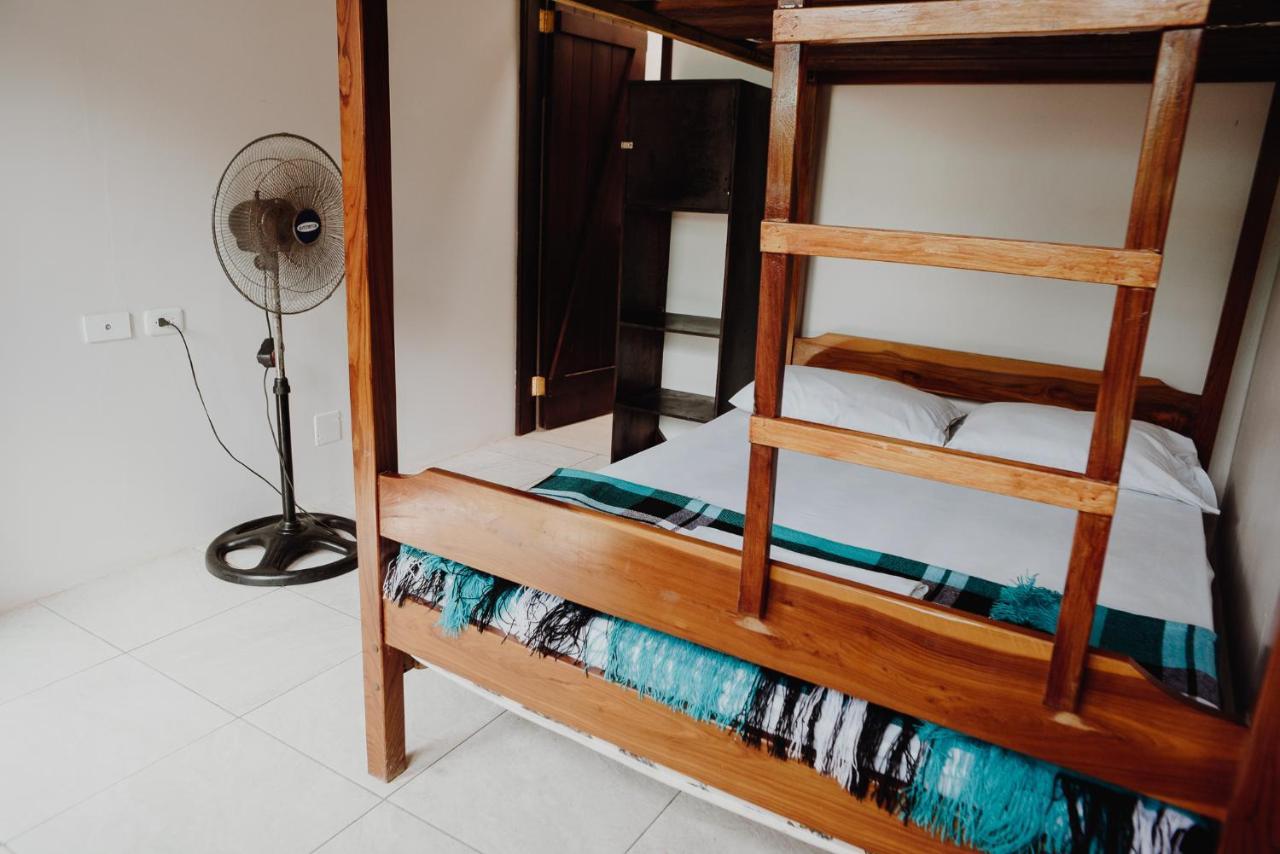 Esperanto Bed & Breakfast Surf Hostel Montañita エクステリア 写真