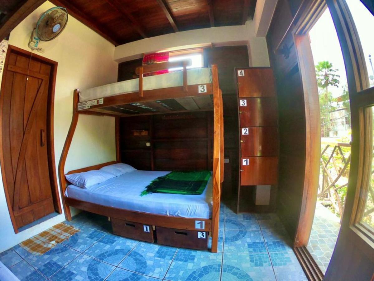 Esperanto Bed & Breakfast Surf Hostel Montañita エクステリア 写真